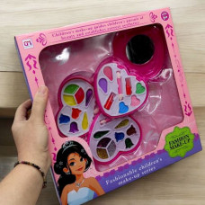 Набір косметики в коробці "Fashion Make-Up"