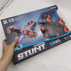 Трюкач "RACING STUNT" на радіо-керуванні, 5 коліс, акум.USB.світ.дим.дрифт.(САЛАТОВИЙ) Трюкач "RACING STUNT" на радіо-керуванні, 5 коліс, акум.USB.світ.дим.дрифт.(САЛАТОВИЙ)
