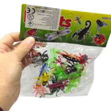 Комахи (12 фігурок у комплекті + 2 дерева) Комахи (12 фігурок у комплекті + 2 дерева)