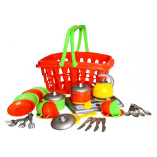 Набор посуды в корзинке 