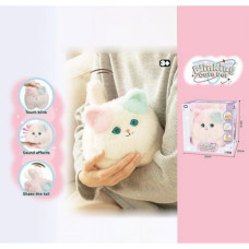 Котенок в коробке