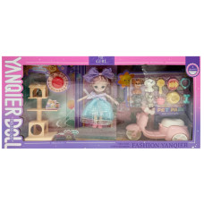 Детская игрушечная кукла 