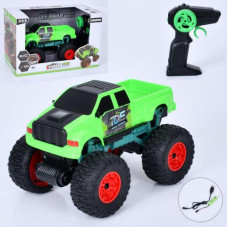 Джип р/к2,4G, акум, 24см, колеса гумові(надувні), USBзарядне, в кор-ці, 36-23-20см, 333-23162B