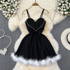Праздничное платье Вырез в форме сердца+пышная юбочка и мех черный Праздничное платье Вырез в форме сердца+пышная юбочка и мех черный